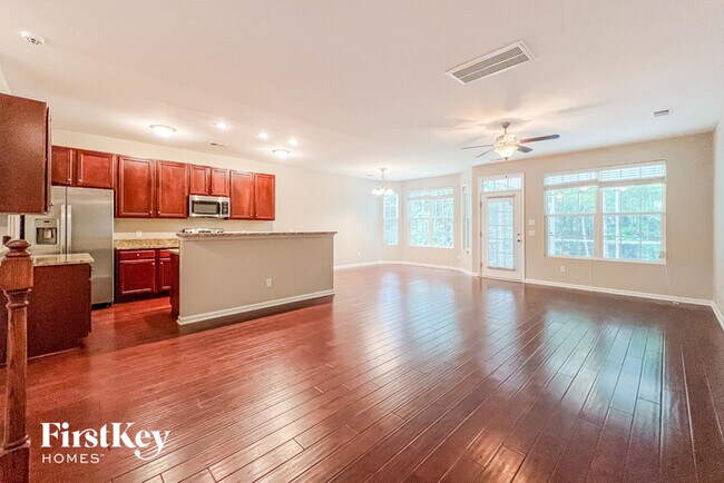 Foto del edificio - 8946 Cat Tail Pond Rd