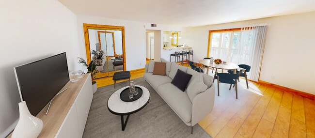 1 Bdr / 1 Bath Private Balcony (Virtually Staged) - Safe Harbor Properties