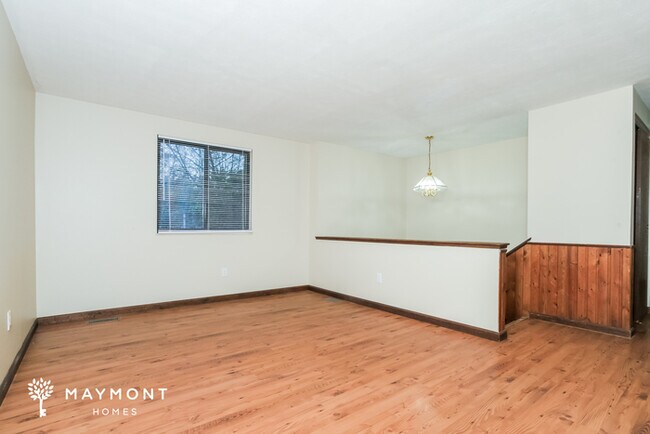 Building Photo - 3687 Charter Oak