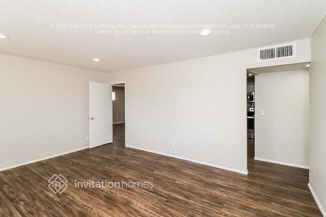 Foto del edificio - 3146 W Cactus Rd