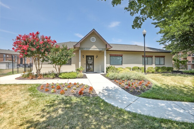 Building Photo - Tuscany Gardens Apartments