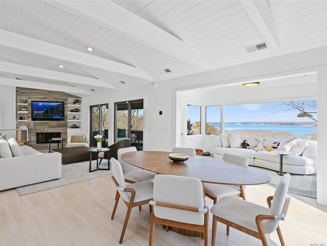 Foto del edificio - 67 Oyster Shores Rd