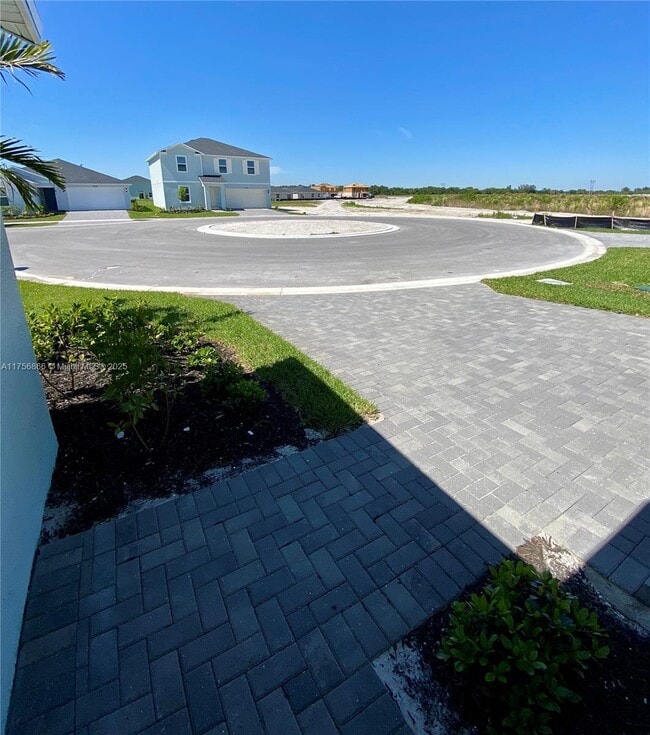 Building Photo - 5971 Pickering Dr