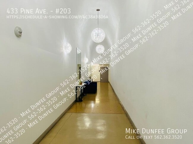 Building Photo - 433 Pine Ave