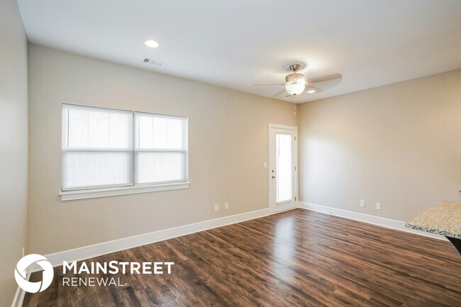 Foto del edificio - 132 Hartsville Ct