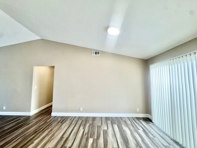 Foto del edificio - Three Bedroom, Two Bath Home in Citrus Hei...