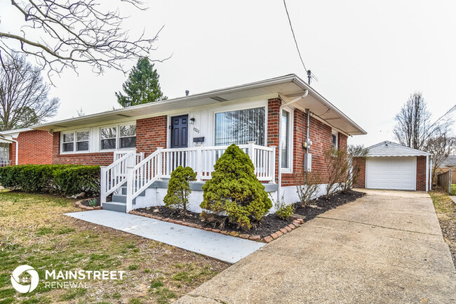 Foto del edificio - 6203 Middlerose Cir