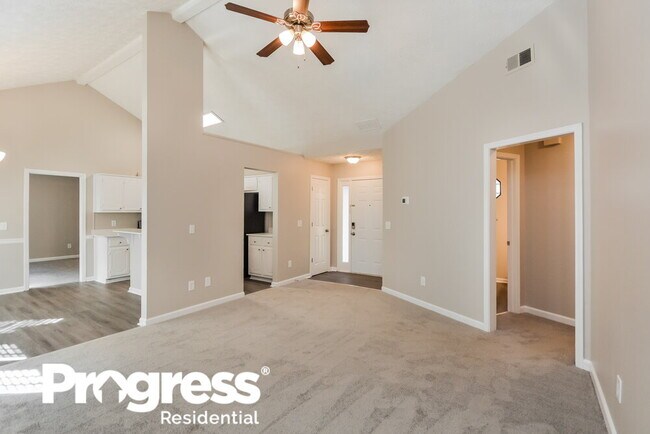 Building Photo - 170 Lazy Hollow Ln