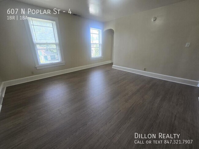Building Photo - 607 N Poplar St