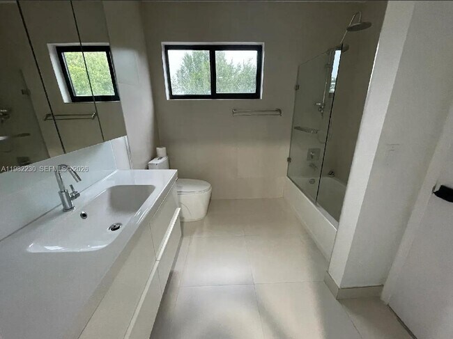 Foto del edificio - 7021 SW 105th Ct