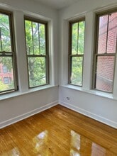 Building Photo - 6948 S Crandon Ave