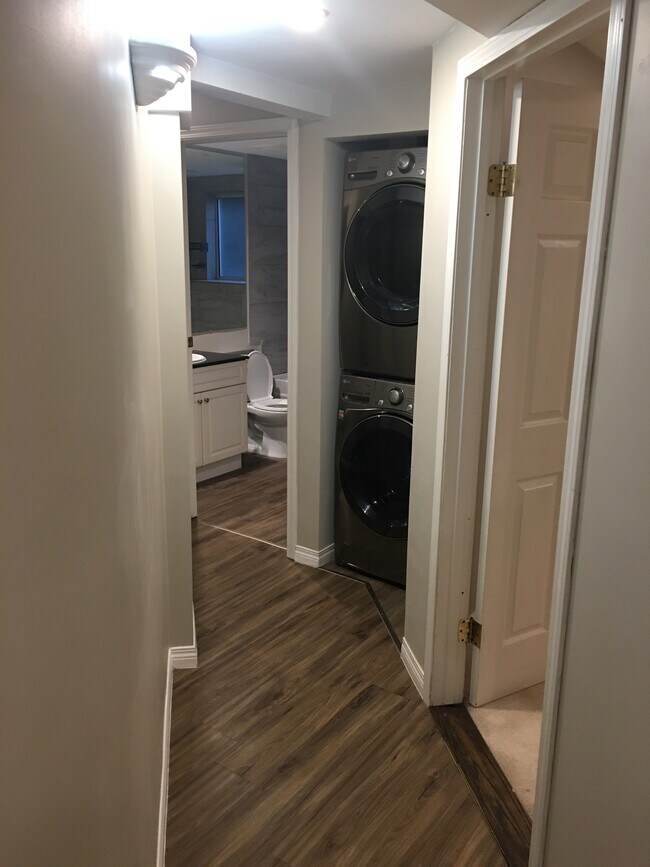 Photo du bâtiment - 2263 Sorrento Dr