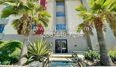 Building Photo - 3535 Monroe Ave