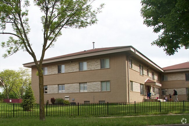 Foto del edificio - Carmen Court Apartments