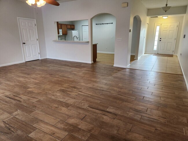 Foto del edificio - Adorable 3 Bedroom 2.5 Bath home