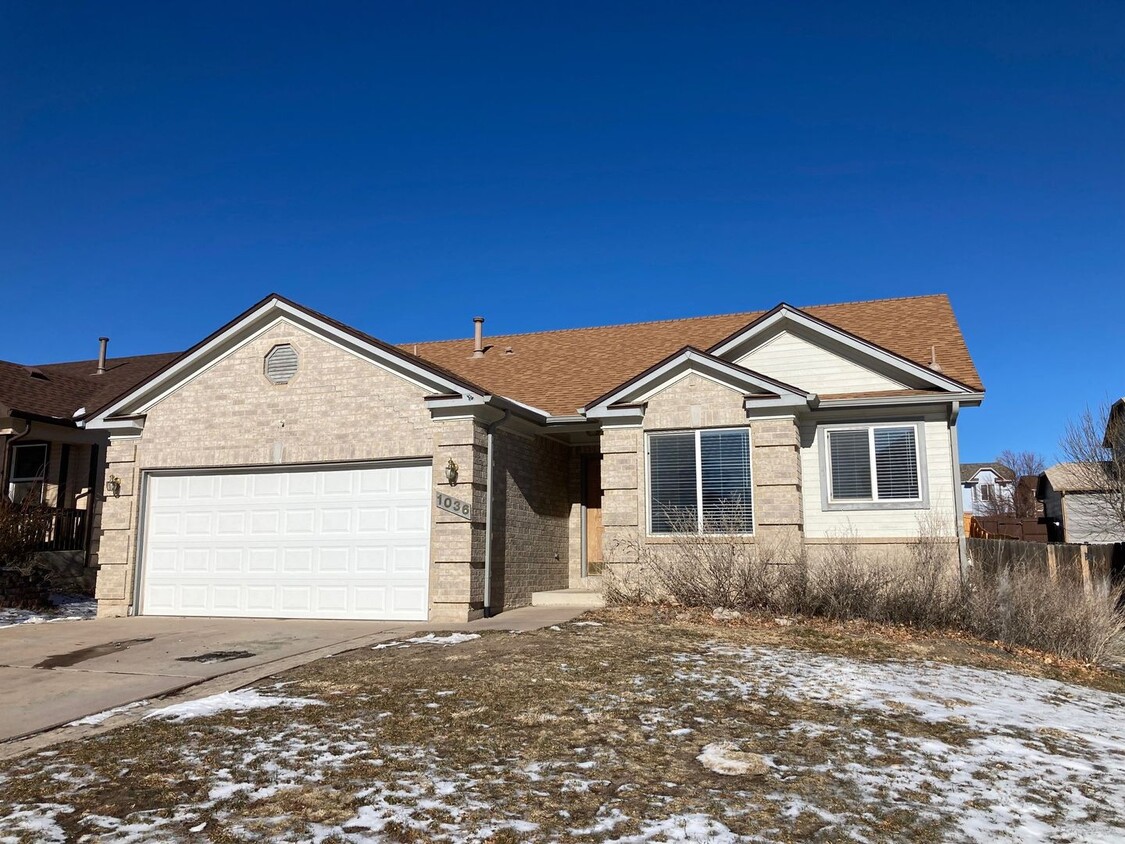 Primary Photo - 4 Bed Ranch with Finished Basement