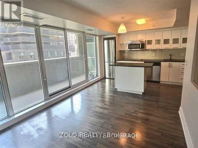 Building Photo - 555 Wilson Ave