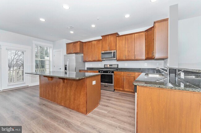 Building Photo - 2911 Osprey Way