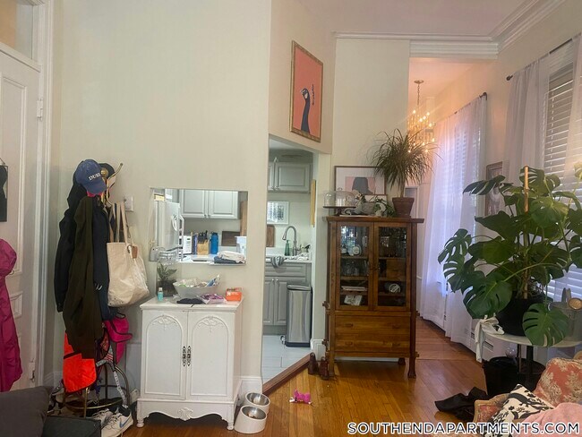 Foto del edificio - 423 Shawmut Ave