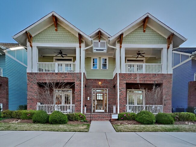 Building Photo - 2151 McClintock Rd