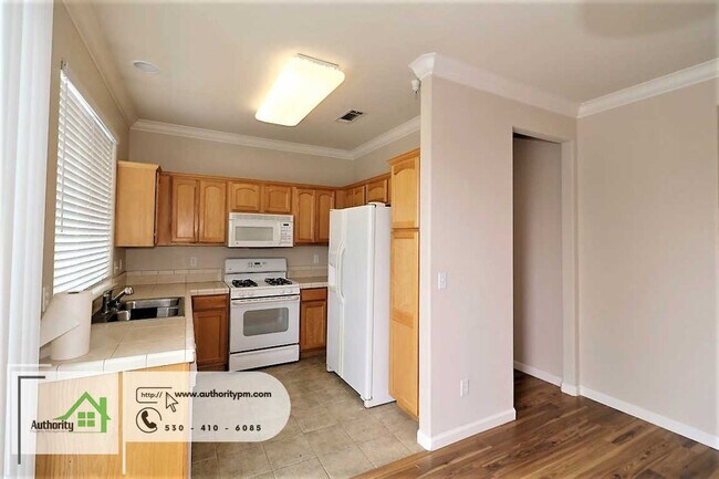 Building Photo - 2367 Shining Star Way - Perfect if you hav...