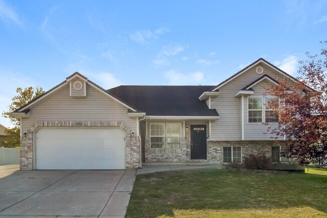 Building Photo - 2353 N 400 W