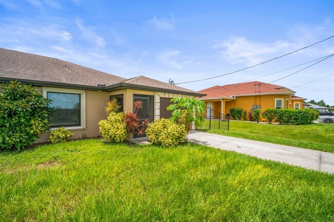 Foto del edificio - Charming 2 bedrooms+ DEN , 2 bathrooms dup...
