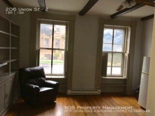 Building Photo - 206 Union St