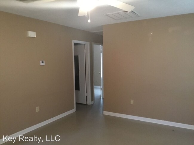 Building Photo - 2 br, 1 bath House - 1503-B Evarist St.