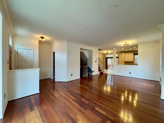 Building Photo - Charming 3 Bedrooms/2.5 Bathroom Townhome in Owings Mills, MD