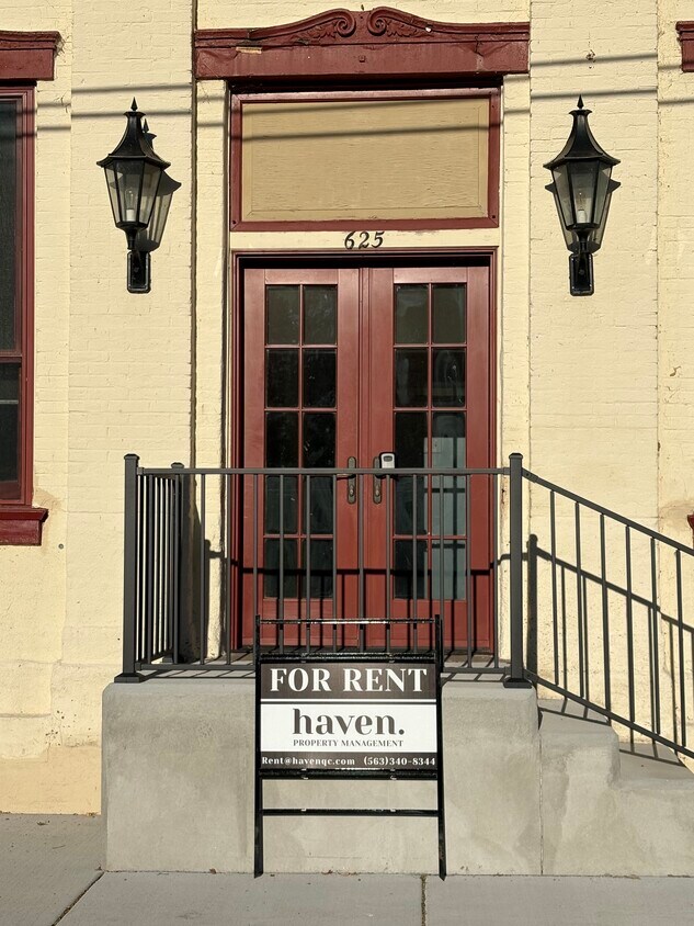 Primary Photo - 625 1st Ave
