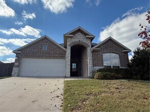 Building Photo - 511 Rustic Creek Ln