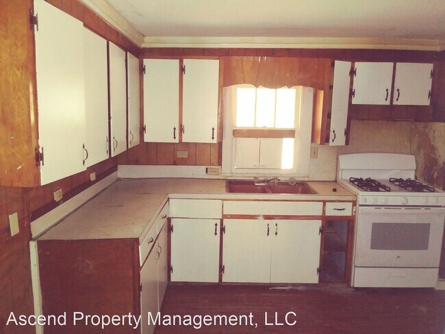 Building Photo - 3 br, 1 bath House - 1322 w 21st