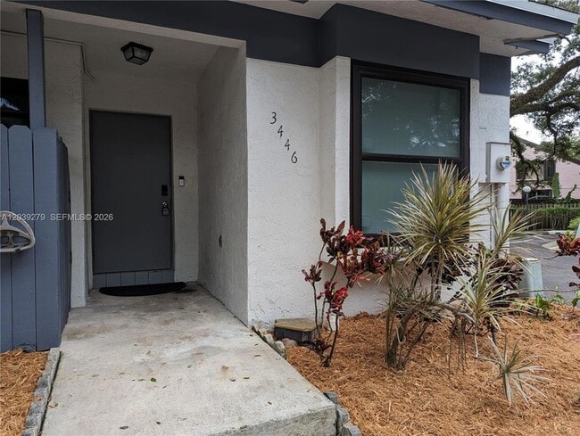 Building Photo - 3446 Oak Dr