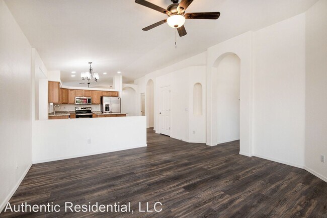 Building Photo - 4 br, 2 bath House - 6766 W Del Mar Ln