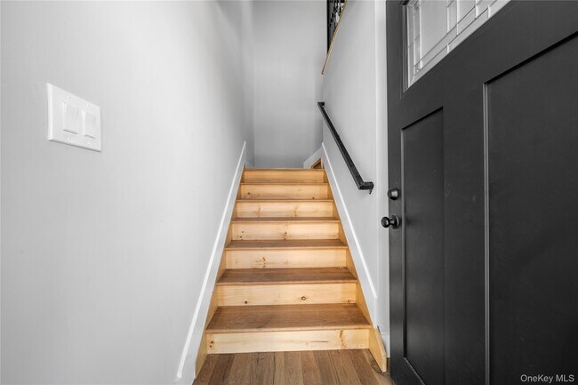 Foto del edificio - 219-16 141st Ave