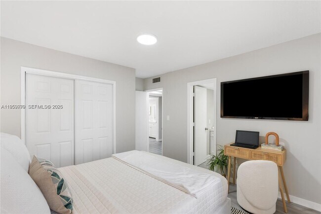 Foto del edificio - 500 SE 22nd St