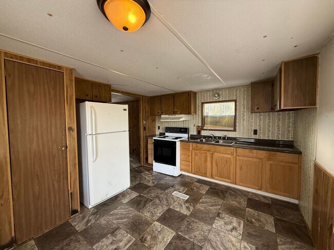 Foto del edificio - 2 bedroom, 1 bath Mobile Home