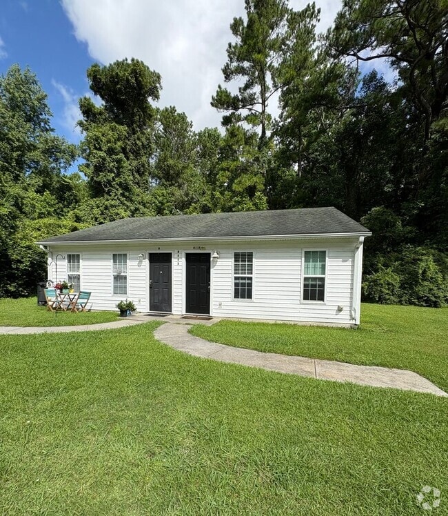 Building Photo - 4504 Old Cherry Point Rd