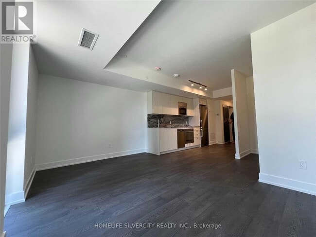 Building Photo - 5 Mabelle Ave