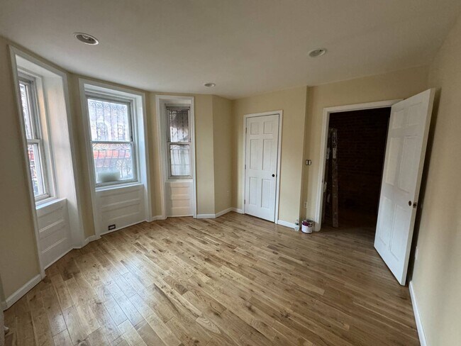 Foto del edificio - 763 Dawson St