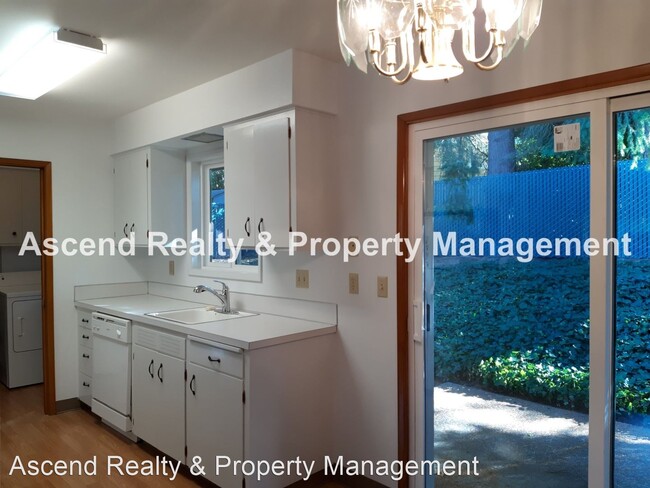 Foto del edificio - 2 br, 1 bath House - 12050 SW Denney Rd