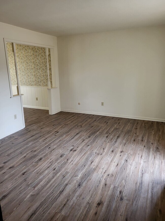 909 N 24th St Unit H, Corsicana, TX 75110 Apartments in Corsicana, TX