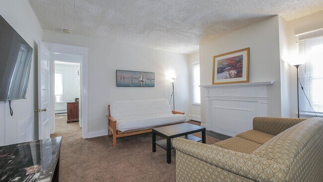 Foto del edificio - 5216 Atlantic Ave