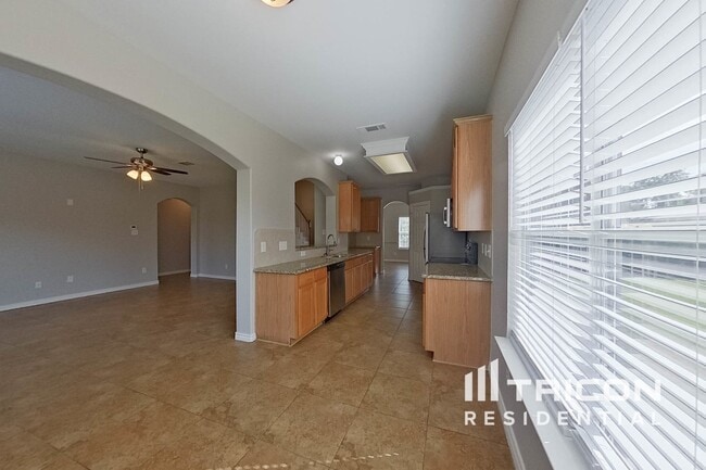 Building Photo - 1716 Anchorage Dr
