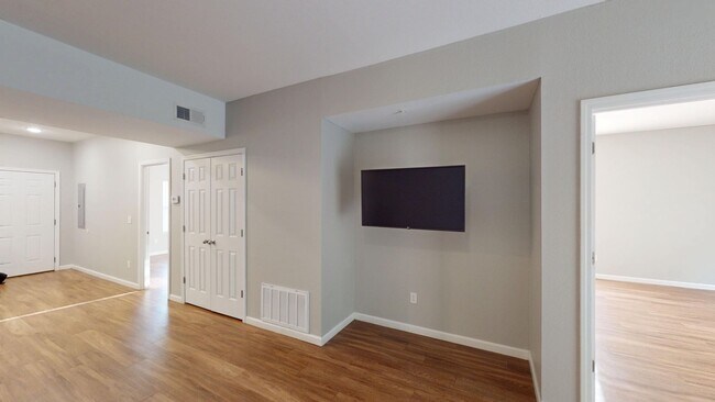 Foto del edificio - 2 Bed/2 Bath Condo in Pigeon Forge, TN Available Now!