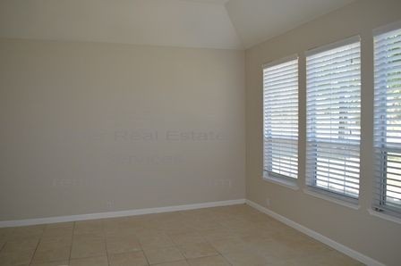 Building Photo - Gorgeous Granite Bay Home with Pool!