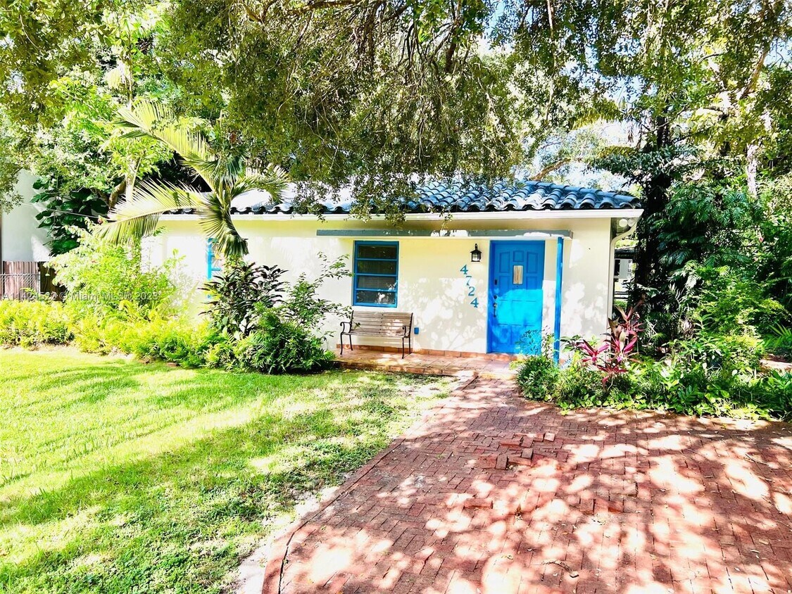 Primary Photo - 4724 SW 64th Ct