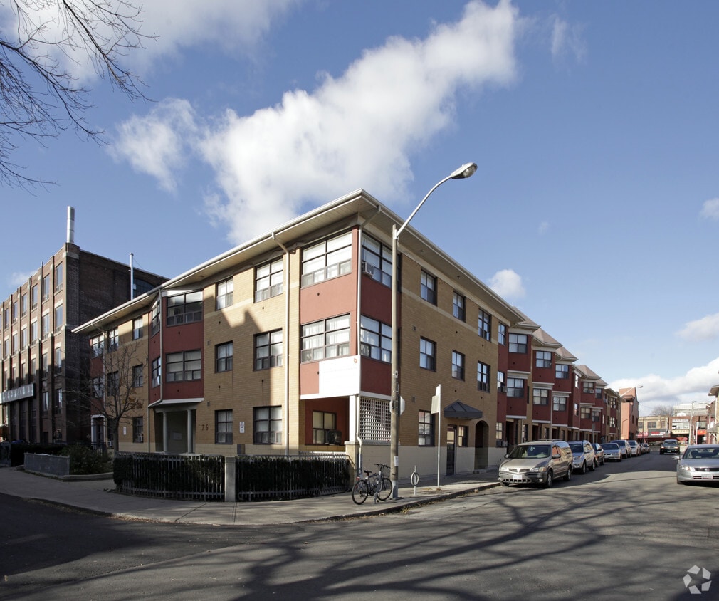 Primary Photo - 76 Grange Ave