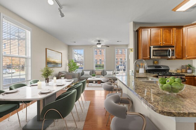 Building Photo - 19441 Promenade Dr